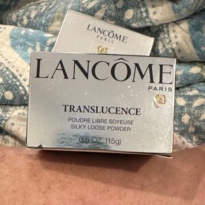 Lancôme Translucence Silky Loose Powder